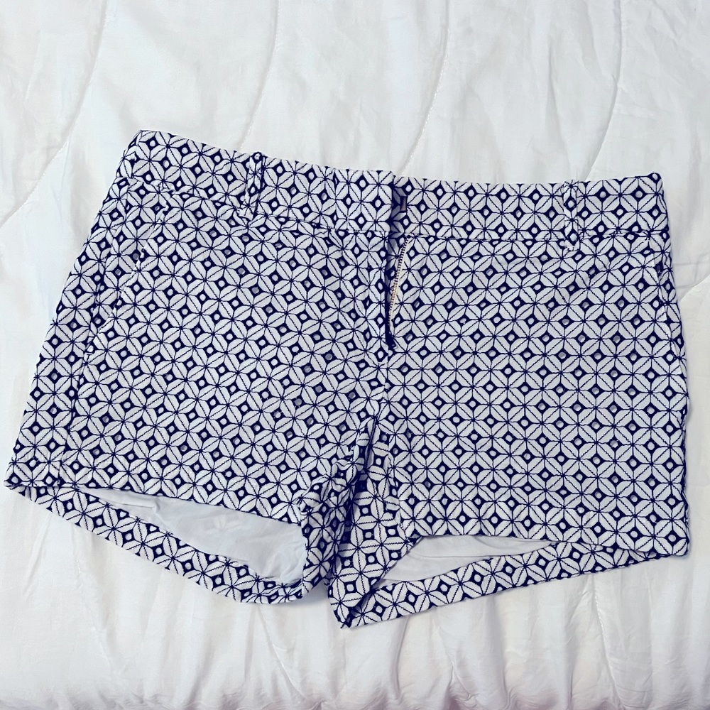 JCrew Navy embroidered 3” shorts size 6